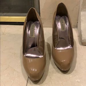 Steve Madden nude heels